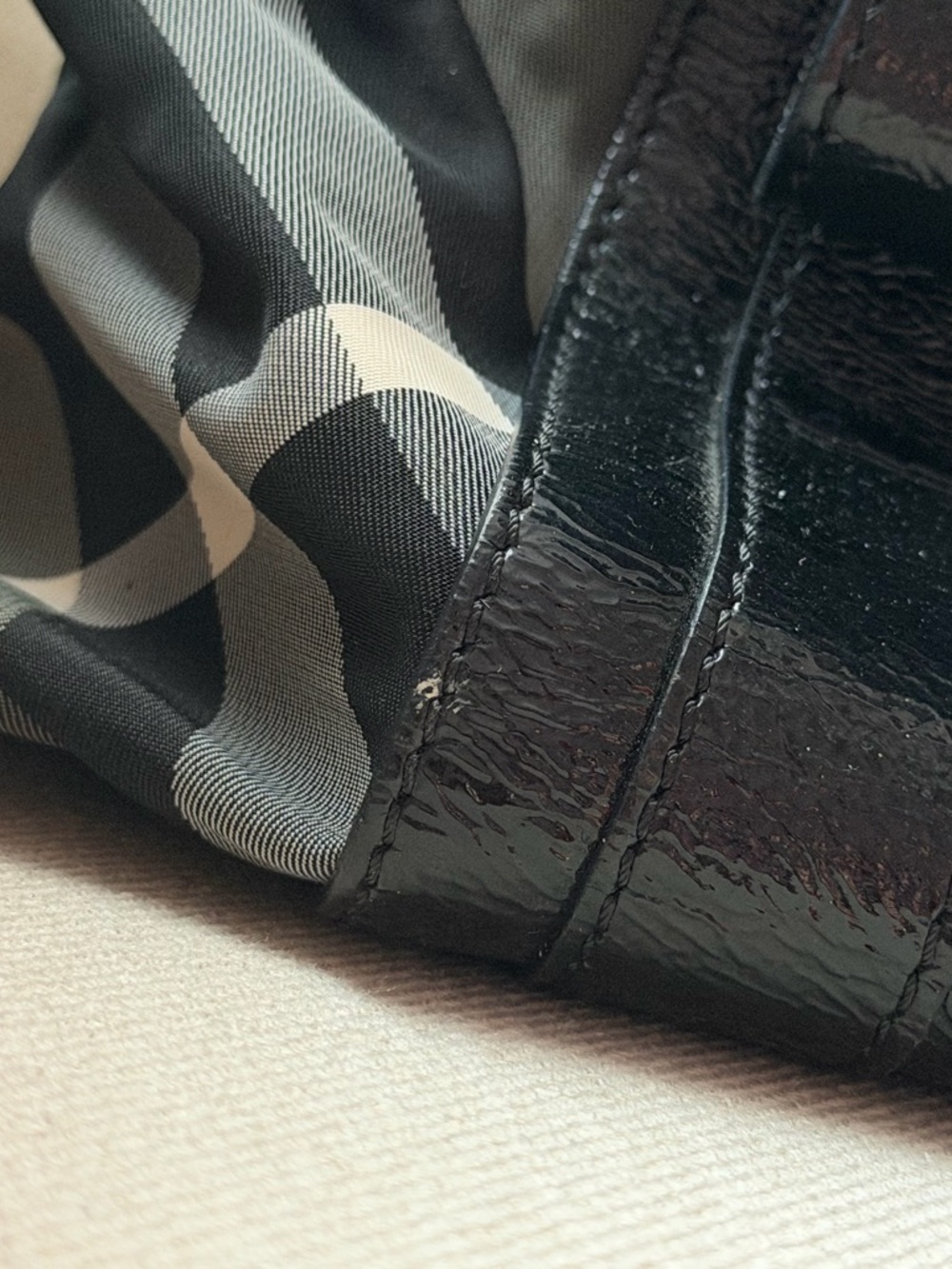 EUC - Burberry Beat Check Tote - Picture 7 of 9